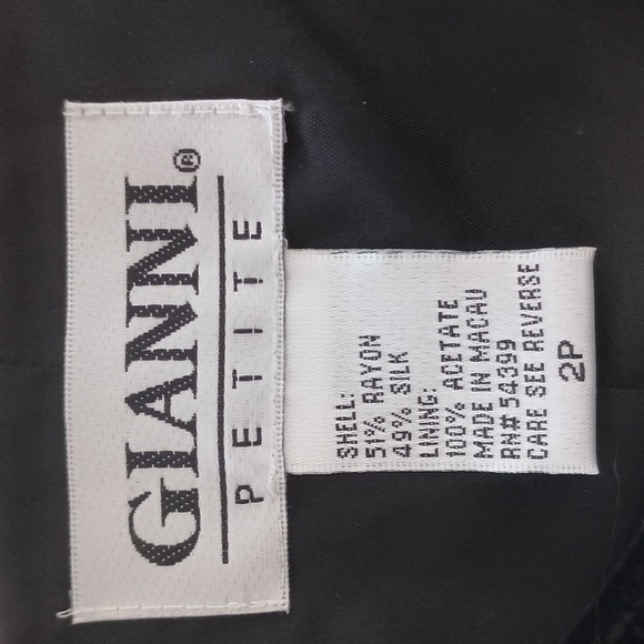Gianni Petite Wine & Black Rayon &Silk Blend Velvet Print Tank Top Size 2P NWT - Picture 5 of 6